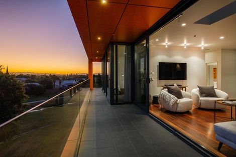 Photo of property in Youell House, 1/1 Hutcheson Street, Mayfield, Blenheim, 7201