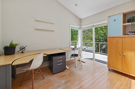 Photo of property in 95b Hinemoa Street, Birkenhead, Auckland, 0626