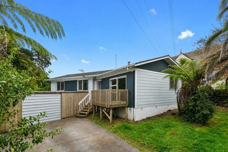 Photo of property in 104 Kemp Road, Massey, Auckland, 0614