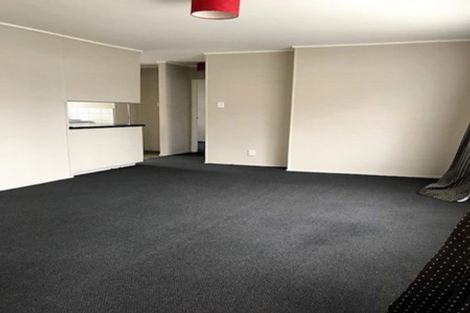 Photo of property in 4/6 Leonard Road, Mount Wellington, Auckland, 1060