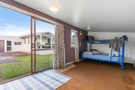 Photo of property in 104 Mayfair Avenue, Whangamata, 3620
