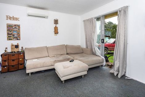Photo of property in 105 Huaroa Street, Coromandel, 3506