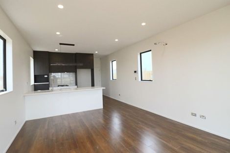 Photo of property in 11 John Gray Street, Papakura, 2110