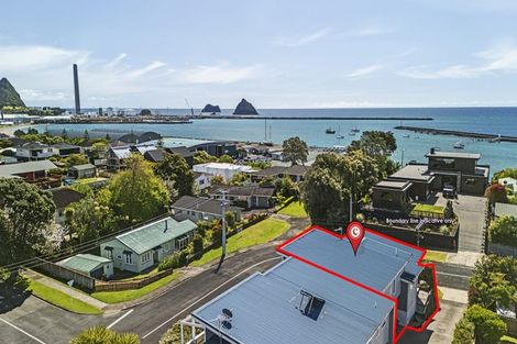 Photo of property in 27 Roy Terrace, Moturoa, New Plymouth, 4310