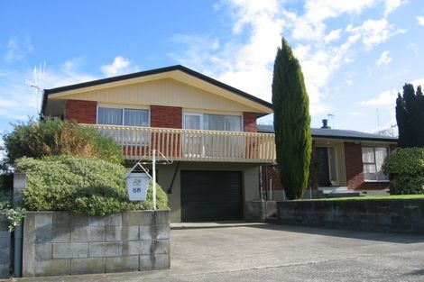 Photo of property in 56 Fairview Avenue, Feilding, 4702