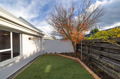 Photo of property in 2/212 Springfield Road, St Albans, Christchurch, 8014