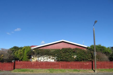 Photo of property in 1 Yates Street, Otaki Beach, Otaki, 5512