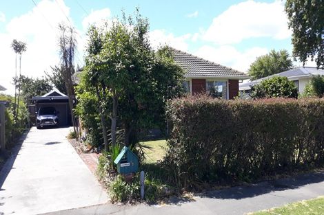 Photo of property in 33 Wingate Street, Redwood, Christchurch, 8051