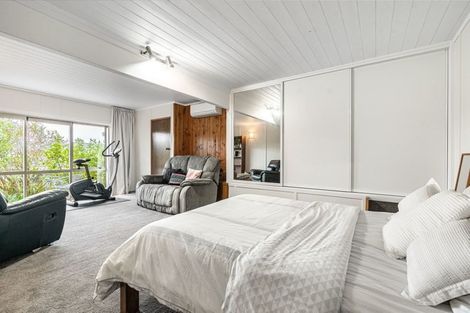 Photo of property in 22 Saddleback Rise, Murrays Bay, Auckland, 0630