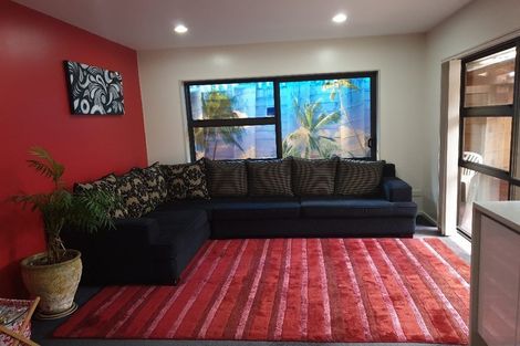 Photo of property in 14 San Domingo Rise, Henderson, Auckland, 0612