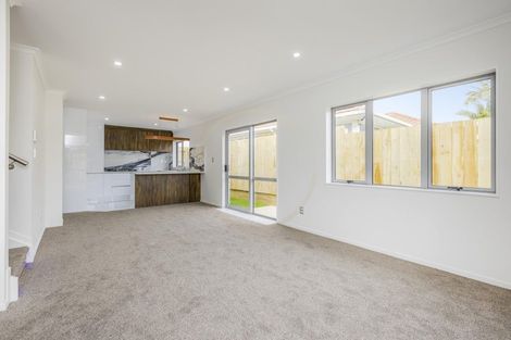 Photo of property in 39 Sunnyside Crescent, Papatoetoe, Auckland, 2025