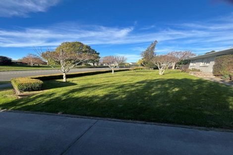 Photo of property in 37 Vanguard Drive, Broomfield, Christchurch, 8042