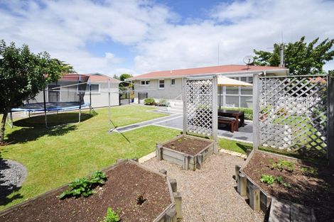 Photo of property in 116 Williams Street, Cambridge, 3434