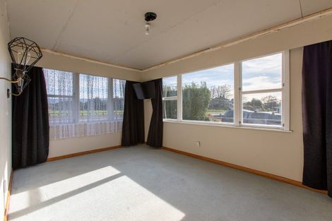Photo of property in 82 Guy Street, Dannevirke, 4930