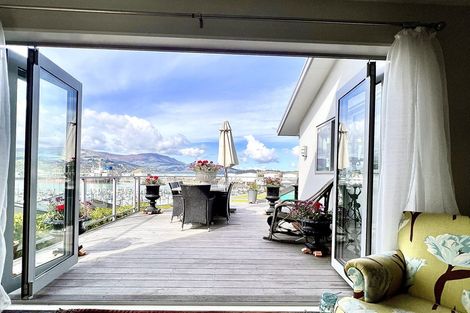 Photo of property in 1 Simeon Quay, Lyttelton, 8082