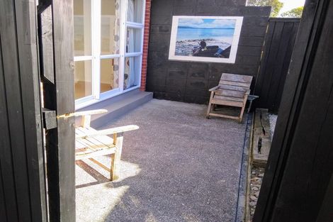 Photo of property in 1/75 Aberdeen Road, Castor Bay, Auckland, 0620