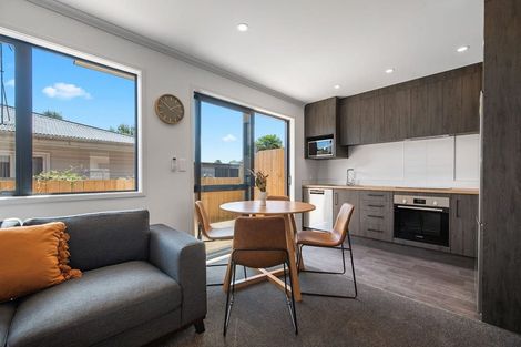 Photo of property in 2/30 Cameron Road, Hamilton East, Hamilton, 3216