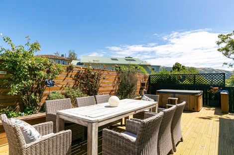 Photo of property in 54 Collins Avenue, Tawa, Wellington, 5028