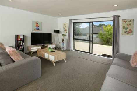 Photo of property in 6 Parkridge Way, Henderson, Auckland, 0612