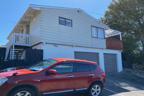 Photo of property in 5a Rimu Road, Stanmore Bay, Whangaparaoa, 0932