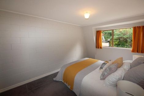 Photo of property in 95 Churton Drive, Churton Park, Wellington, 6037