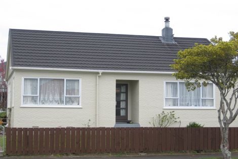 Photo of property in 46 Wrantage Street, Westown, New Plymouth, 4310