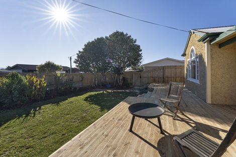 Photo of property in 1/3 Ngaio Street, Stoke, Nelson, 7011