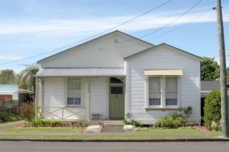 Photo of property in 8 Argyle Street, Whanganui, 4500