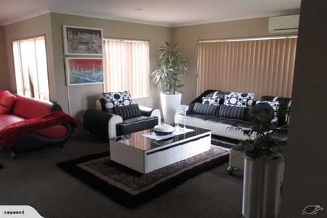 Photo of property in 27 Crossandra Drive, Mangere, Auckland, 2022