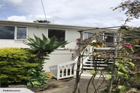 Photo of property in 686 East Coast Road, Pinehill, Auckland, 0630