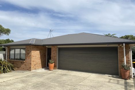 Photo of property in 33a Woodland Road, Johnsonville, Wellington, 6037