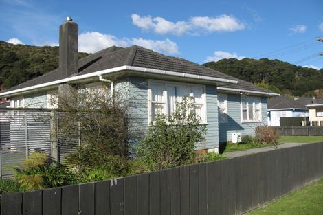 Photo of property in 40 Bull Avenue, Wainuiomata, Lower Hutt, 5014