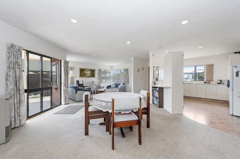 Photo of property in 52 Forth Crescent, Glenview, Hamilton, 3206