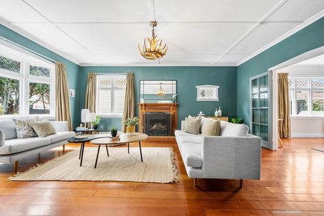 Photo of property in 43 Severn Street, Island Bay, Wellington, 6023