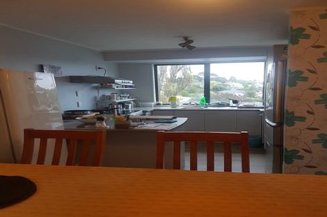 Photo of property in 42 Maywood Crescent, Glen Eden, Auckland, 0602