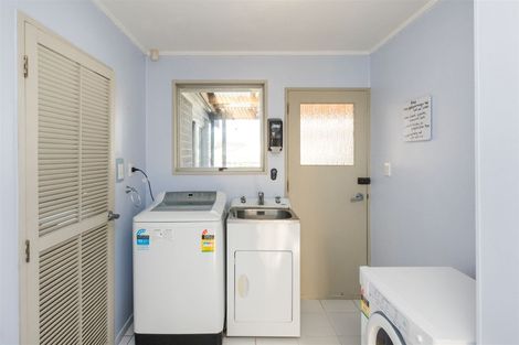 Photo of property in 40 Terry Crescent, Milson, Palmerston North, 4414