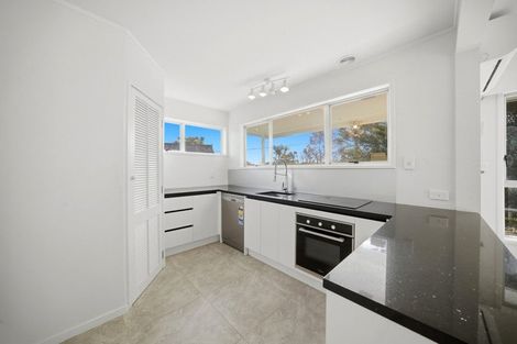 Photo of property in 3/70 Kaurilands Road, Titirangi, Auckland, 0604