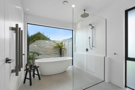 Photo of property in 83 Sunline Drive, Leamington, Cambridge, 3432