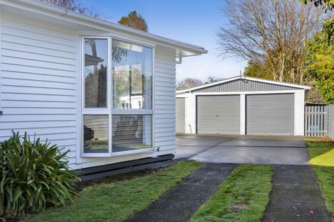 Photo of property in 13 Bridger Place, Eltham, 4322
