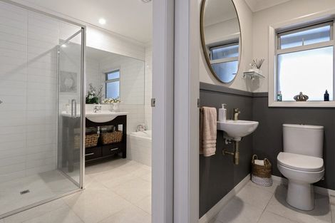 Photo of property in 127 Saint Andrews Drive, Bethlehem, Tauranga, 3110