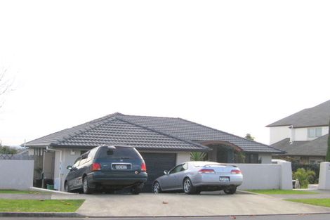 Photo of property in 25 Lansell Drive, East Tamaki Heights, Auckland, 2016