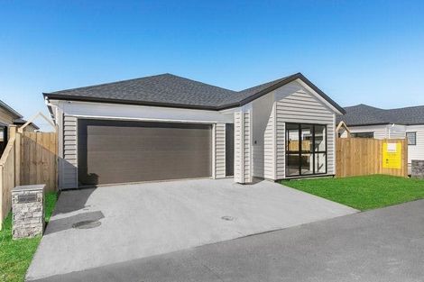 Photo of property in 4 Kakabeak Way, Takanini, 2110