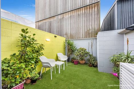 Photo of property in Canvas Apartments, 3/307 Willis Street, Te Aro, Wellington, 6011