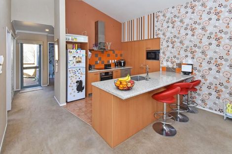 Photo of property in 99 Riverton Drive, Randwick Park, Auckland, 2105