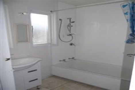 Photo of property in 3 Elder Place, Massey, Auckland, 0614