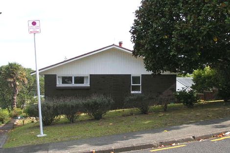 Photo of property in 98 Bond Crescent, Forrest Hill, Auckland, 0620