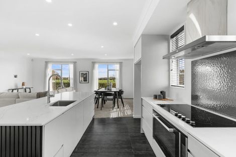 Photo of property in 32 The Runway, Wigram, Christchurch, 8042