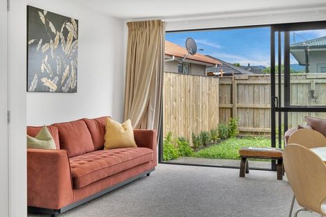 Photo of property in 5/20 Ballinger Place, Carterton, 5713