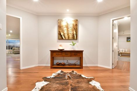 Photo of property in 10 Joblin Road, Wainui, Silverdale, 0994