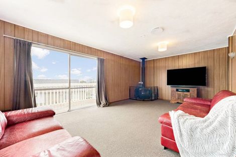 Photo of property in 9 Gallony Avenue, Massey, Auckland, 0614